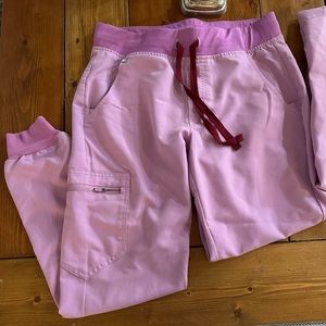 Figs- jogger pants size Small, Catarina top M